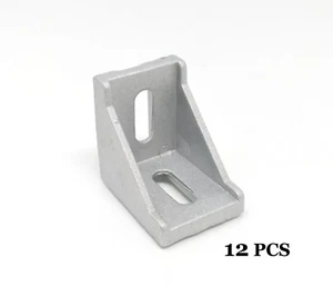 Soporte/ángulo de aluminio 12X 90° 30mm x 30mm para extrusión 3030 - Imagen 1 de 1