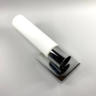 Aplique de vidrio blanco satinado cromado + WAC Lighting WS-7213-CH nuevo y sin usar Foto 1 de 4