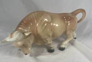 Prize Winning Muscle Bound Bull Charging Tan Bull W/ Horns Figure Western Cattle - Picture 1 of 13