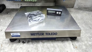 Mettler Toledo PS90 Waage 300lb / 150kg (300 x 0,1lb 150 x 0,05kg) AM-5357 Lesen - Bild 1 von 11