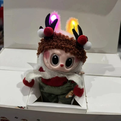 POP MART The Monsters Labubu Big into Energy Weihnachts kleidung LED Musik