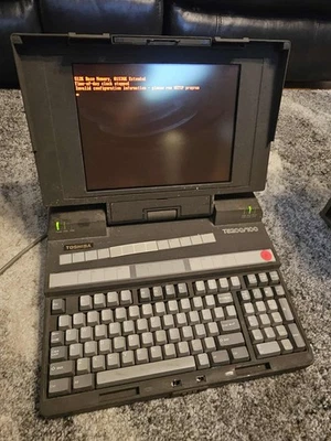 Rare Retro Vintage Toshiba T5200/100 Notebook - Working - Powers & Posts - Image 1 of 4