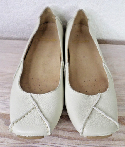 Ballerine Clarks in pelle bianca décolleté da donna slip on (taglia 5 UK)