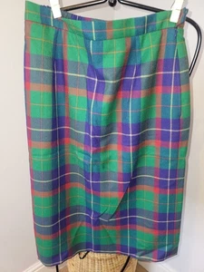 Vintage Ladies Pure New Wool Skirt Avoca Large Elasticated Back Slit Back Check - Picture 1 of 3