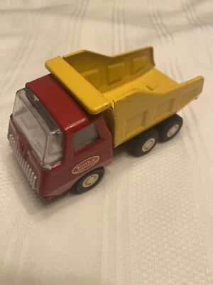 VINTAGE TONKA MINI DUMP TRUCK 5" - Image 1 of 4