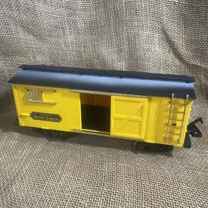 NEW BRIGHT DENVER EXPRESS D&W RR YELLOW 47736 BOX CAR G LARGE SCALE 74 - Picture 1 of 7