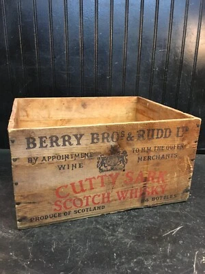 Caja de envío de madera de whisky escocés Cutty Sark vintage Berry Bros & Rudd Ltd Foto 1 de 4