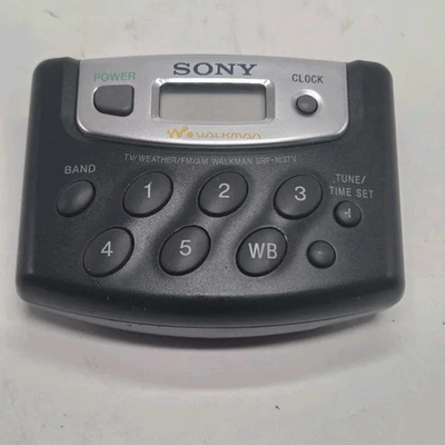 索尼 Walkman SRF-M37W 便携式调幅/调频天气波段收音机正常工作。 无耳机 — 第 1/4 张图片