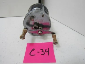 VINTAGE C-34 PFLUGER TRUMP 1943 FISHING REEL CASTING REEL FISHING SPORT - Picture 1 of 2