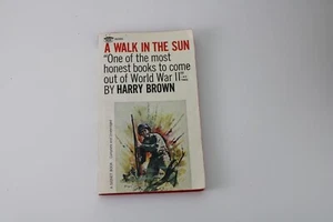 A Walk in the Sun Harry Brown 1963 Vintage Paperback - Foto 1 di 2