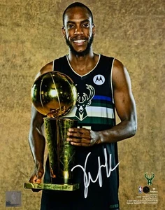 Milw Bucks 2021 campeón de la NBA KHRIS MIDDLETON foto firmada 8x10 #3 automática - Imagen 1 de 1