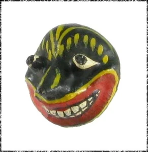 Vintage bemalter Pappmaché Maskenknopf, sehr dimensional - Bild 1 von 3