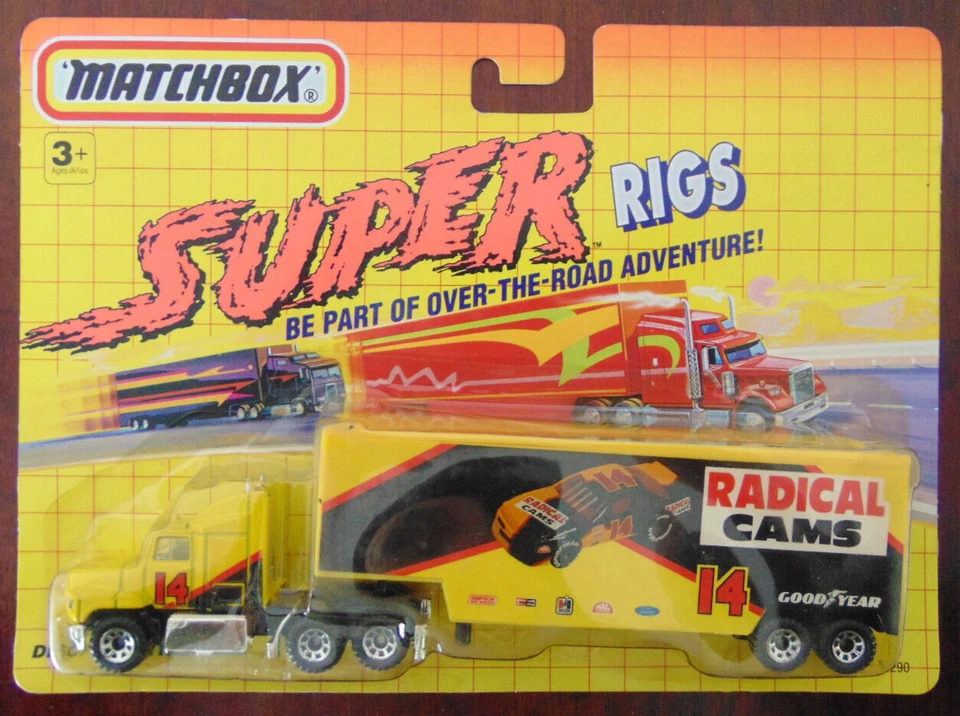 Camión Ford Aeromax Matchbox Super Rigs 1:97 y remolque de plataforma baja levas radicales en caja Foto 1 de 2