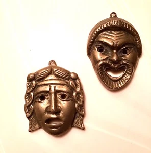 Vintage Paar griechische Komödie/Tragödie Masken/massives schweres Messing/Schlaufen zum Aufhängen - Bild 1 von 4