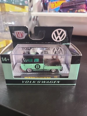 M2 1/64 1960 VW двойной кабины грузовик черный и зеленый R101 новый в коробке - Изображение 1 из 4