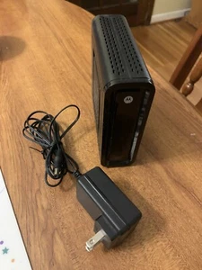Motorola Surfboard Cable Modem High Speed Internet SB6121 - Picture 1 of 3