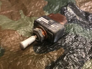 Dowty Electrics Aircraft Switch Ref No. 5CW/9236 (SB SW20) - Picture 1 of 2