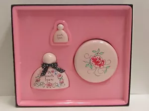 Nanette Lepore Set Women 1.7 oz EDP Spray + 0.10 oz PARFUM + 6.8 oz Body Cream - Picture 1 of 2