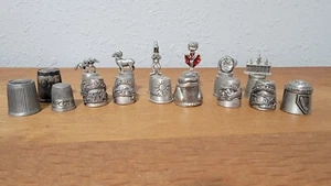 Lotto di 16 ditali vintage in metallo, Pippo, Kentucky Derby, Betty Boop, Hoover Dam - Foto 1 di 6