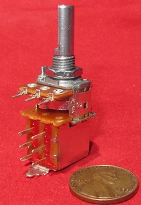 Potenciómetro de empuje y tracción DPDT de registro inverso Alpha 5K OHM CO - Imagen 1 de 2