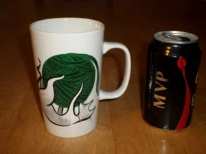 [STARBUCKS] KITTY CAT ON A GREEN BALL OF YARN, [JUMBO], Ceramic Coffee Cup, VINT - Picture 1 of 9