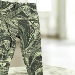 Athleta Transcend Leggings XS TP 7/8 Tight Green Swirl Activewear Pants - Picture 1 of 9