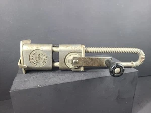 VINTAGE ANTIKER DAZEY FLASCHEN- & GLASÖFFNER VERSIEGELUNG - Bild 1 von 6