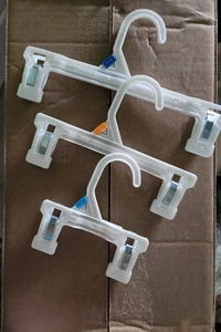 Kunststoff Hosen-/Rockbügel 5", 8" und 10" (Posten von Dutzenden) - Bild 1 von 2