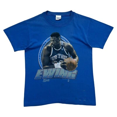CAMISETA DE COLECCIÓN AÑOS 90 NBA NEW YORK KNICKS PATRICK EWING SALEM AZUL HECHA EN EE. UU. TALLA M Foto 1 de 4