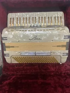 Vintage Lira Accordion Model 10 B Made In Italy Pearloid Gold 60s 50s Centro Mal - Picture 1 of 17