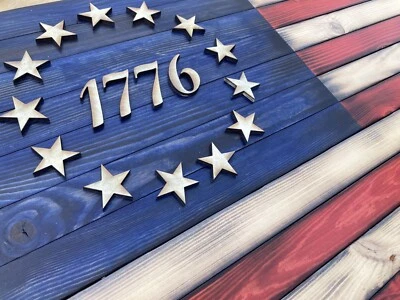 Bandera de madera rústica de EE. UU. Día de la Independencia 35”x18,5 hecha de palets de envío. Foto 1 de 4