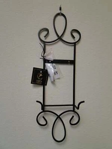 Tripar Augusta Black Metal Display Rack for One 6 1/2" - 8 1/4" Plate, 16.05" - Picture 1 of 9