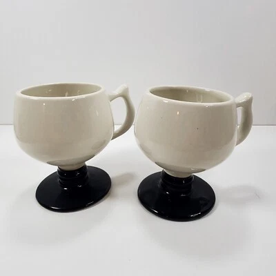 Juego De Colección De 2 Tazas De Té Café Esmaltadas Con Patas Blancas y Negras HALL Cerámica EE. UU. LEER Foto 1 de 4