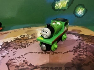 Holzeisenbahn PERCY ROLL N’ WHISTLE Thomas & Friends Curve Brio kompatibel - Bild 1 von 6