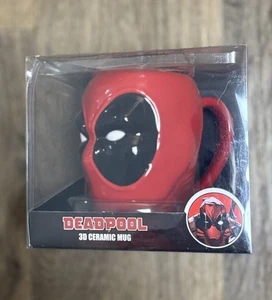 Taza de cerámica moldeada Deadpool Head Marvel por monograma - Imagen 1 de 4