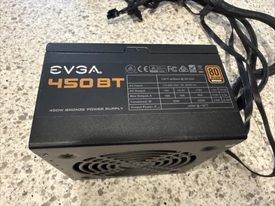 Fuente de alimentación EVGA 450 BT 450W 80 Plus Bronze ATX (100-BT-0450-B1) FUENTE DE ALIMENTACIÓN sin probar Foto 1 de 4