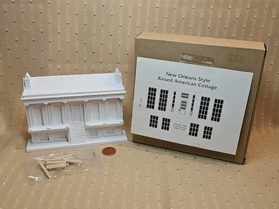 4.19" TALL 1995 BRAXTON PAYNE RAISED AMERICAN COTTAGE MINIATURE HOUSE FRONT - Image 1 of 4