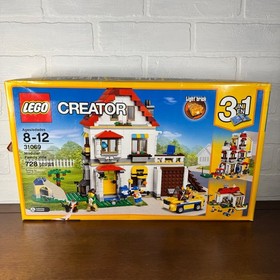 LEGO CREATOR: Modular Family Villa (31069)-DAMAGED BOX-Brand New-Sealed