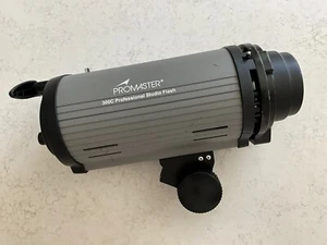 Promaster 300C Professional Studio Flash - Picture 1 of 2