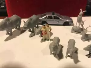 Set animali selvatici scala 1/87 Ho (NON DIPINTI) - Foto 1 di 12