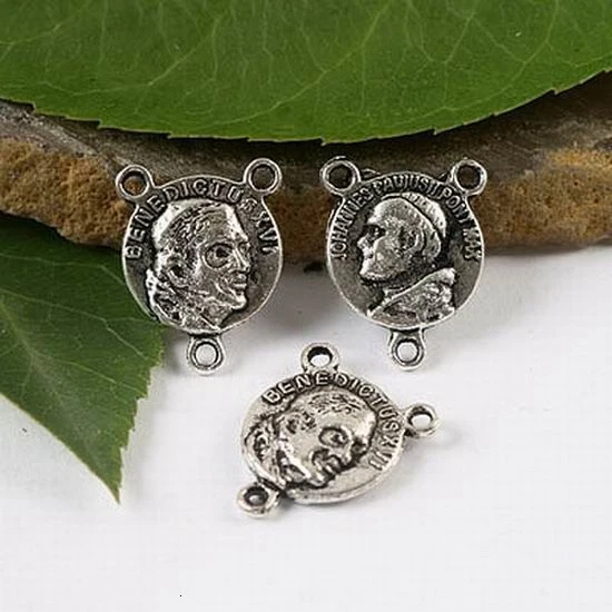 20 piezas 16*13 mm plata tibetana retrato redondo 3 agujeros conector hallazgos H1621 Foto 1 de 1