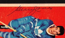 1960-61 GERRY JAMES #7 AUTOGRAPHED Parkhurst * Maple Leafs Star RARE Hockey Card