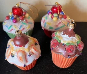 4 ASSORTED DECORATED GLITTER CUPCAKE GLASS ORNAMENTS, CHRISTMAS SWEET  TREATS - Picture 1 of 9