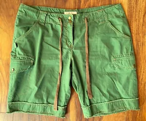 CAbi Women's Green Cargo Hiking Bermuda Shorts Style #342 Size 16 - Picture 1 of 7