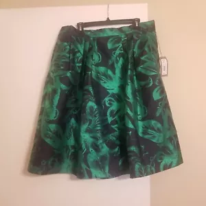Eva Mendes Green Pleated Skirt - Picture 1 of 5
