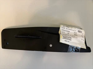 Original Audi A3 8P Spoiler im Kotflügel - Radhaus vorne rechts 8P0853888B - Bild 1 von 1