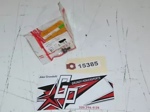 Kawasaki - Nuevo FABRICANTE DE EQUIPOS ORIGINALES AMORTIGUADOR 6X10X15 Qty 1 92075-1808 - Imagen 1 de 1