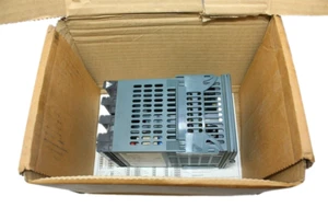 EUROTHERM 2404 / EUROTHERM 2404/CC/VH/XX/XX/XX/RF/XX/XX/XX/FRA/XXXXX/XXXXXX/ - Picture 1 of 9