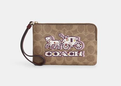 Muñequera Coach Corner con cremallera en lona exclusiva con estampado de caballo y carruaje CX589 Foto 1 de 4