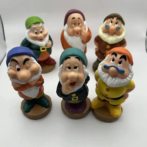 6 Piece Disney Seven Dwarfs Pvc Vinyl Figures, Bath Toys. INCOMPLETE - Picture 1 of 9